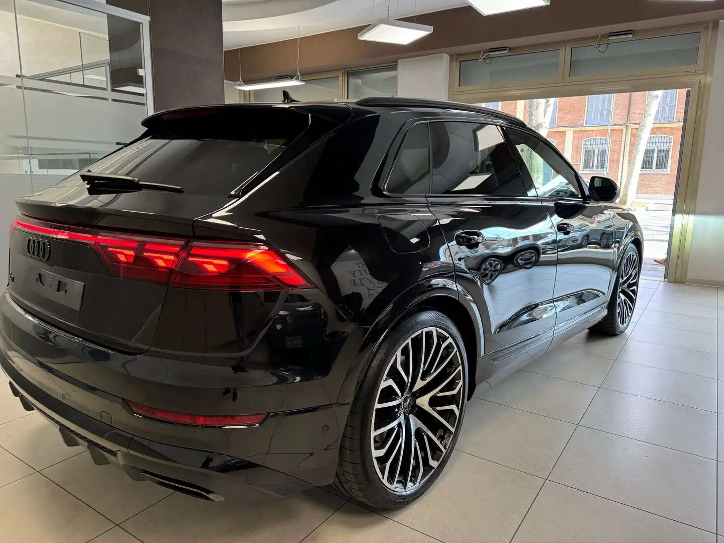 Audi Q8 50 3.0 TDI MHEV TIPTR. QUATTRO 286CV FULL OPT. KM0 Nero - 2