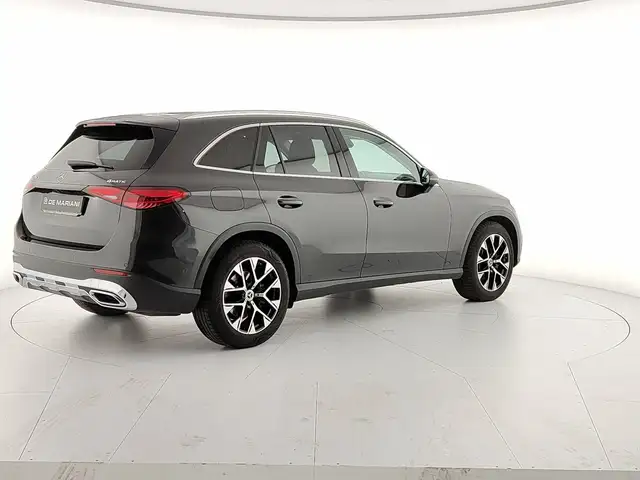 Mercedes-Benz GLC view 8