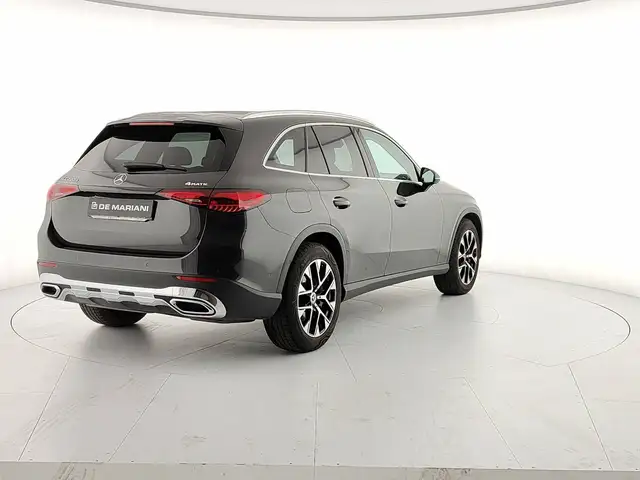 Mercedes-Benz GLC view 7