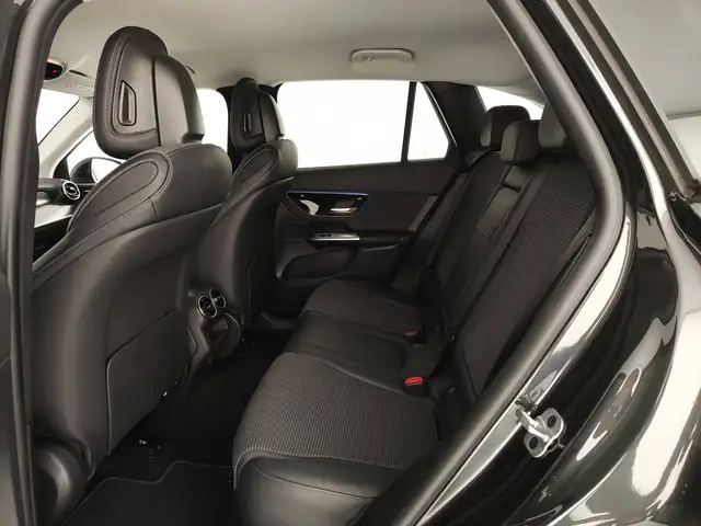 Mercedes-Benz GLC view 14
