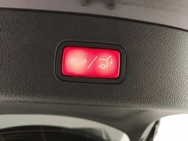 Mercedes-Benz GLC view 15