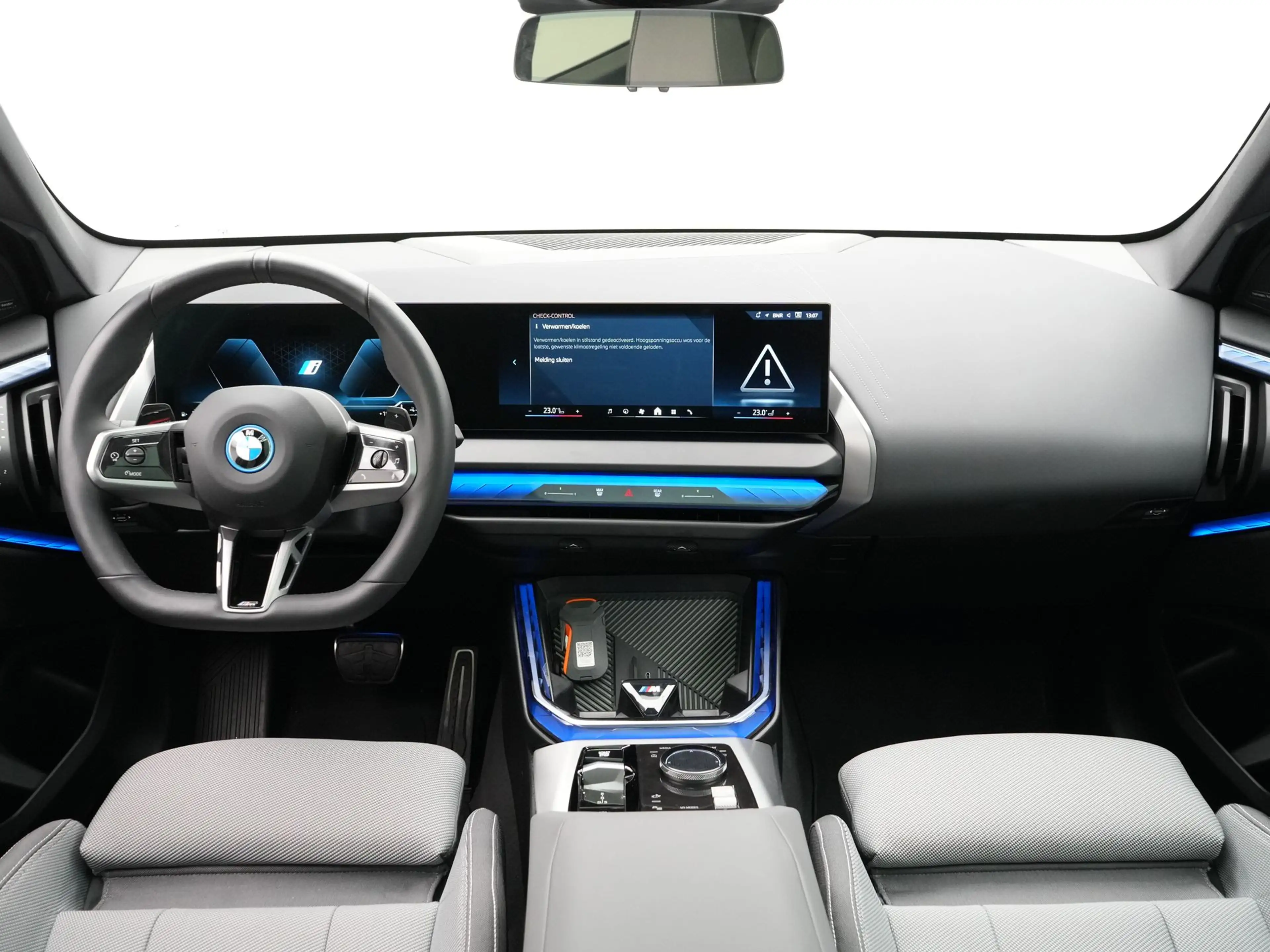 BMW X3 30e xDrive SoH 100% — photo 2
