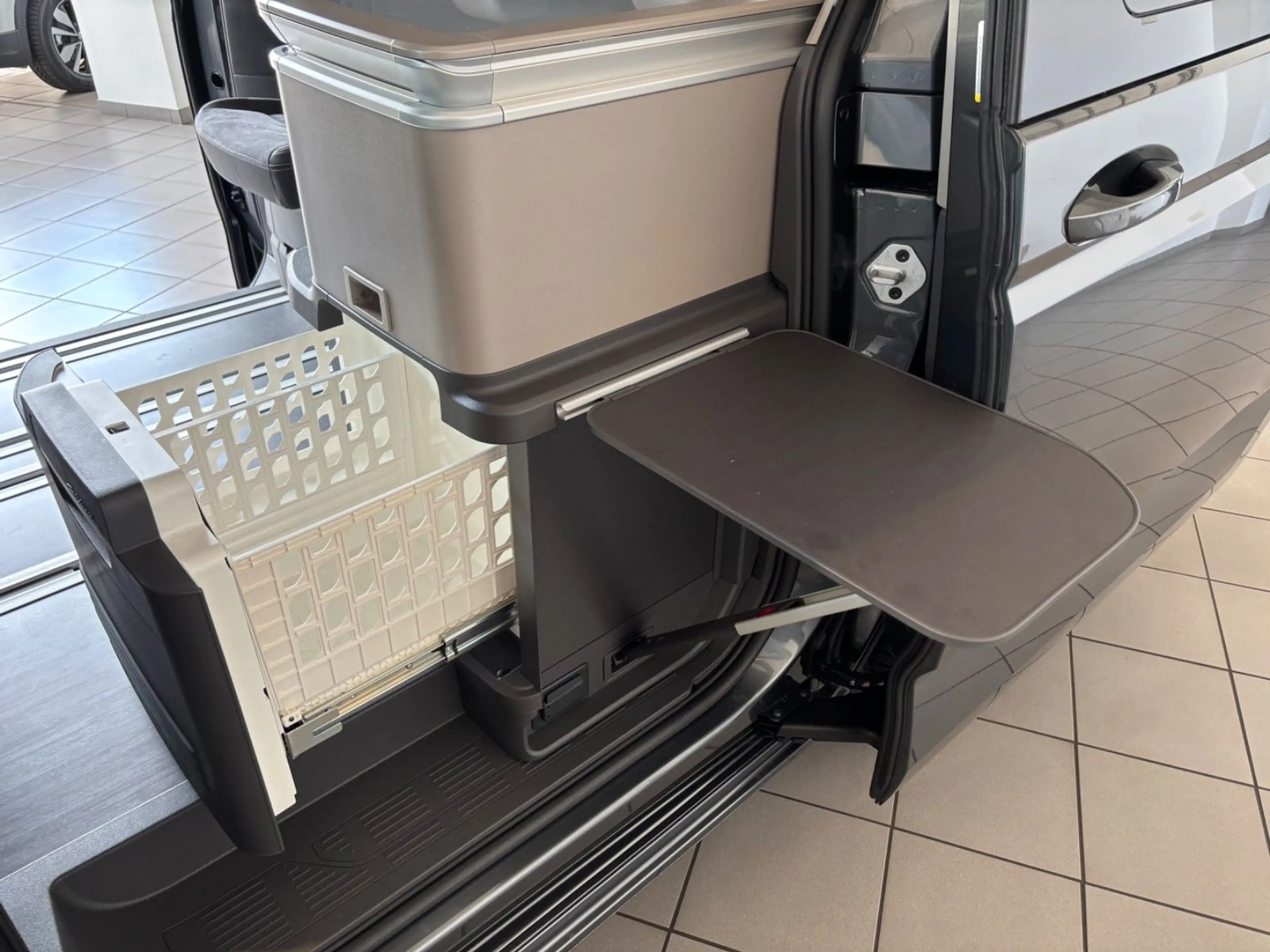 Volkswagen T7 California Ocean TDI DSG NP 105.000,- — photo 7