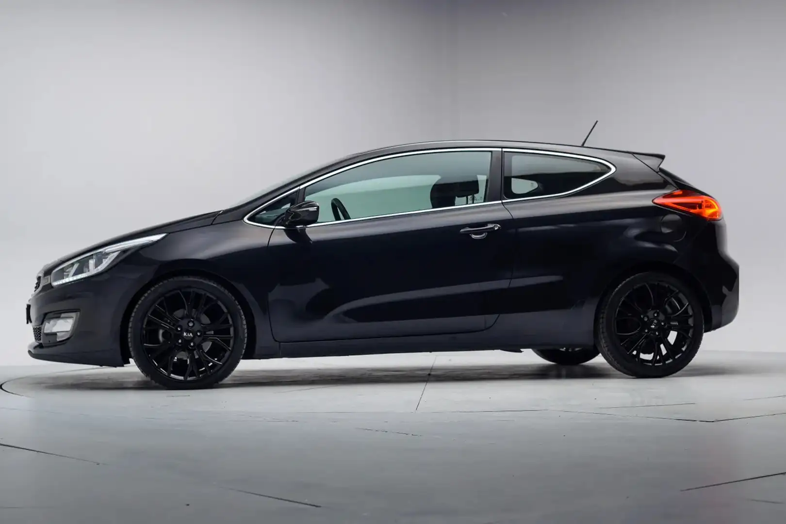 Kia ProCeed / pro_cee'd 1.6 GDI Busines Pack [ Camera Cruise Control Massa Noir - 2