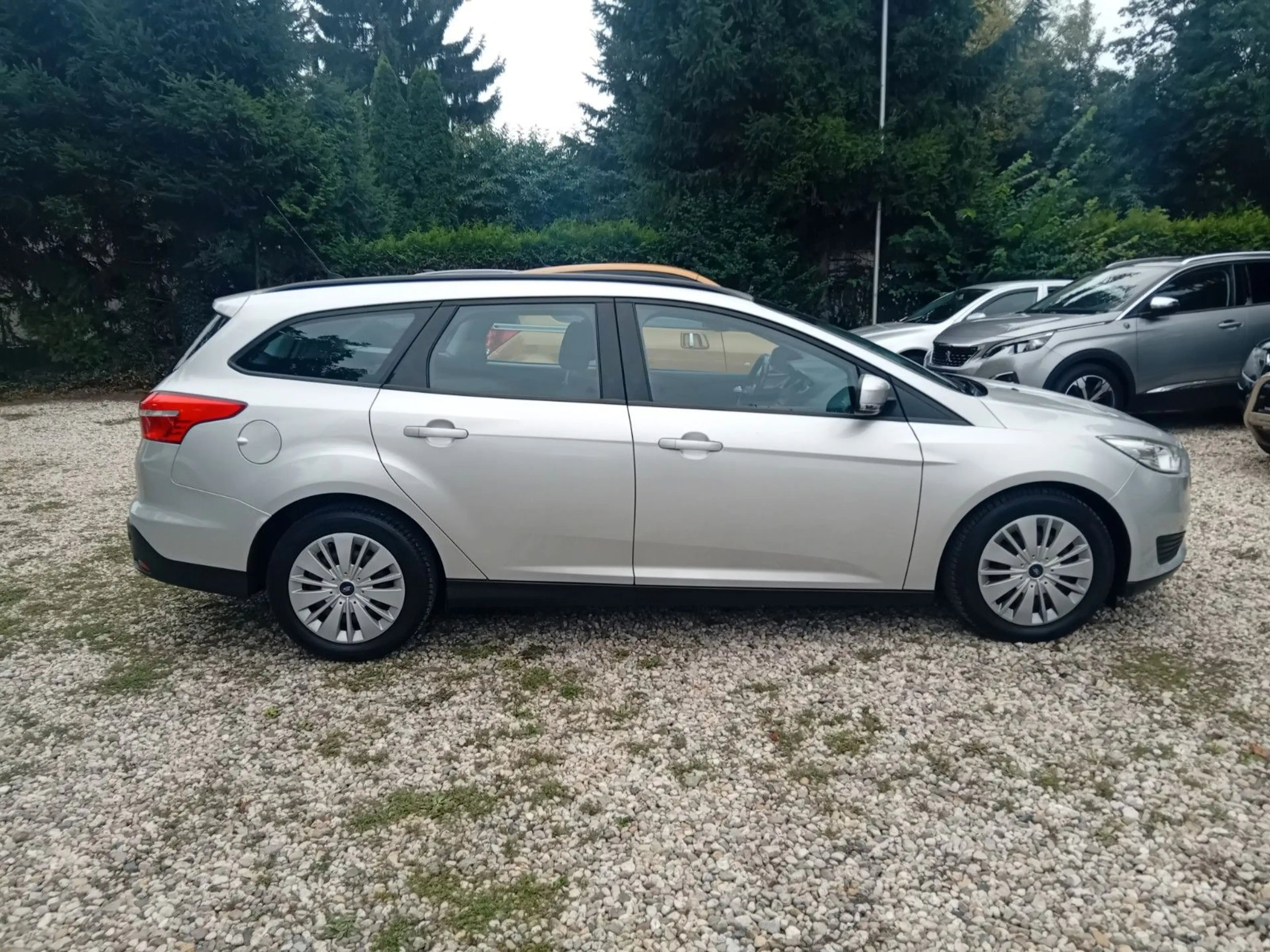 Ford Focus 1.6 TDCi Turnier * ZAHNRIEMEN+INSP+TÜV neu — photo 7
