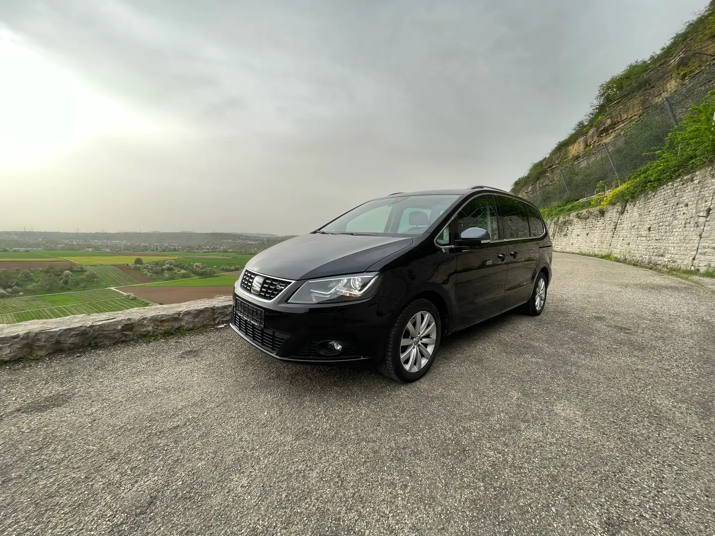 SEAT Alhambra FR-Line + AHK + Panorama Schiebedach Fekete - 1