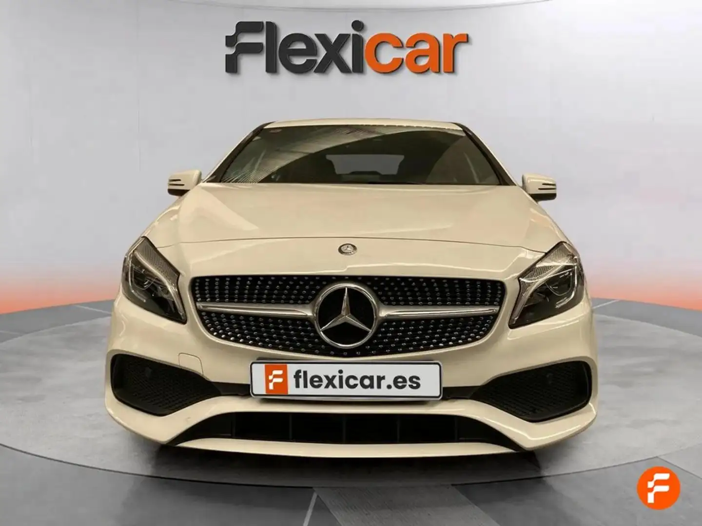 Mercedes-Benz A 200 d AMG Line Blanco - 2