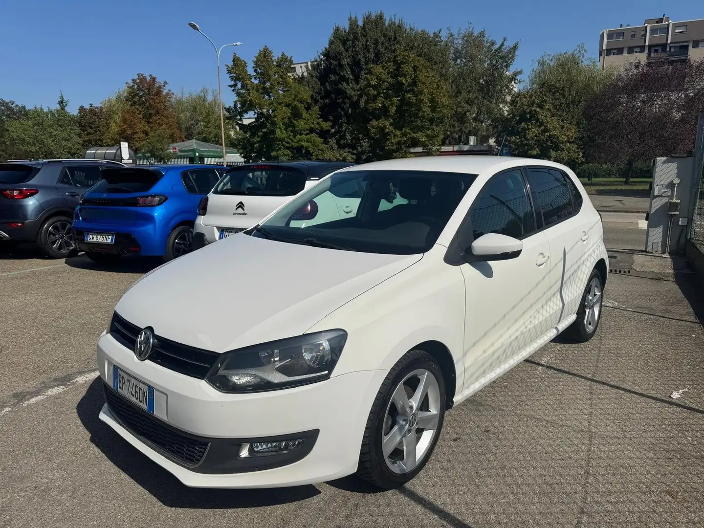 Volkswagen Polo 5p 1.6 Highline Bi-Fuel 82CV OTTIMO PREZZO Bianco - 1