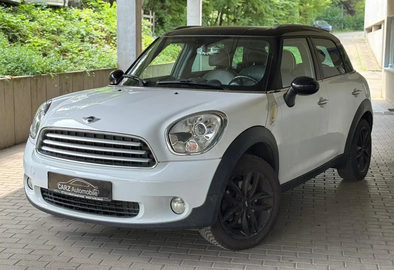MINI Cooper D Countryman Cooper D All4 ** 2. Hand ** Tüv NEU ** Weiß - 1