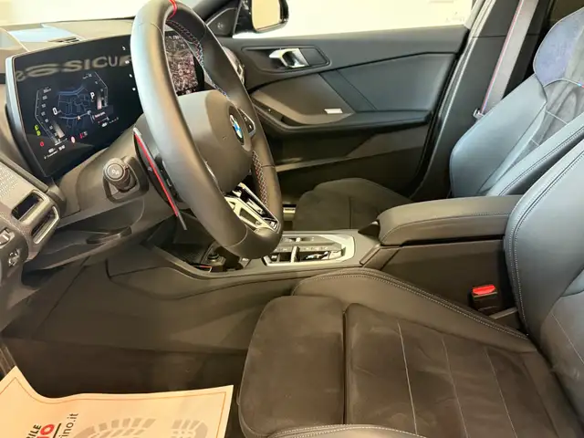 BMW M view 11