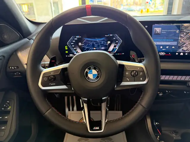 BMW 1 Series view 16