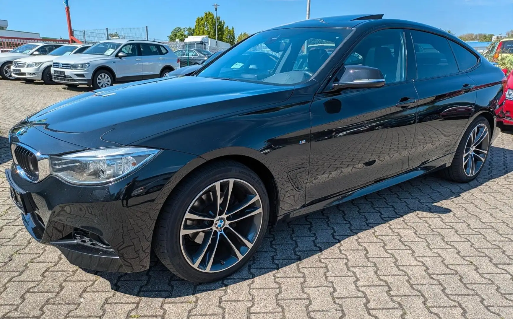 BMW 320 d xDrive Gran Turismo M-Paket/Sport Zwart - 2