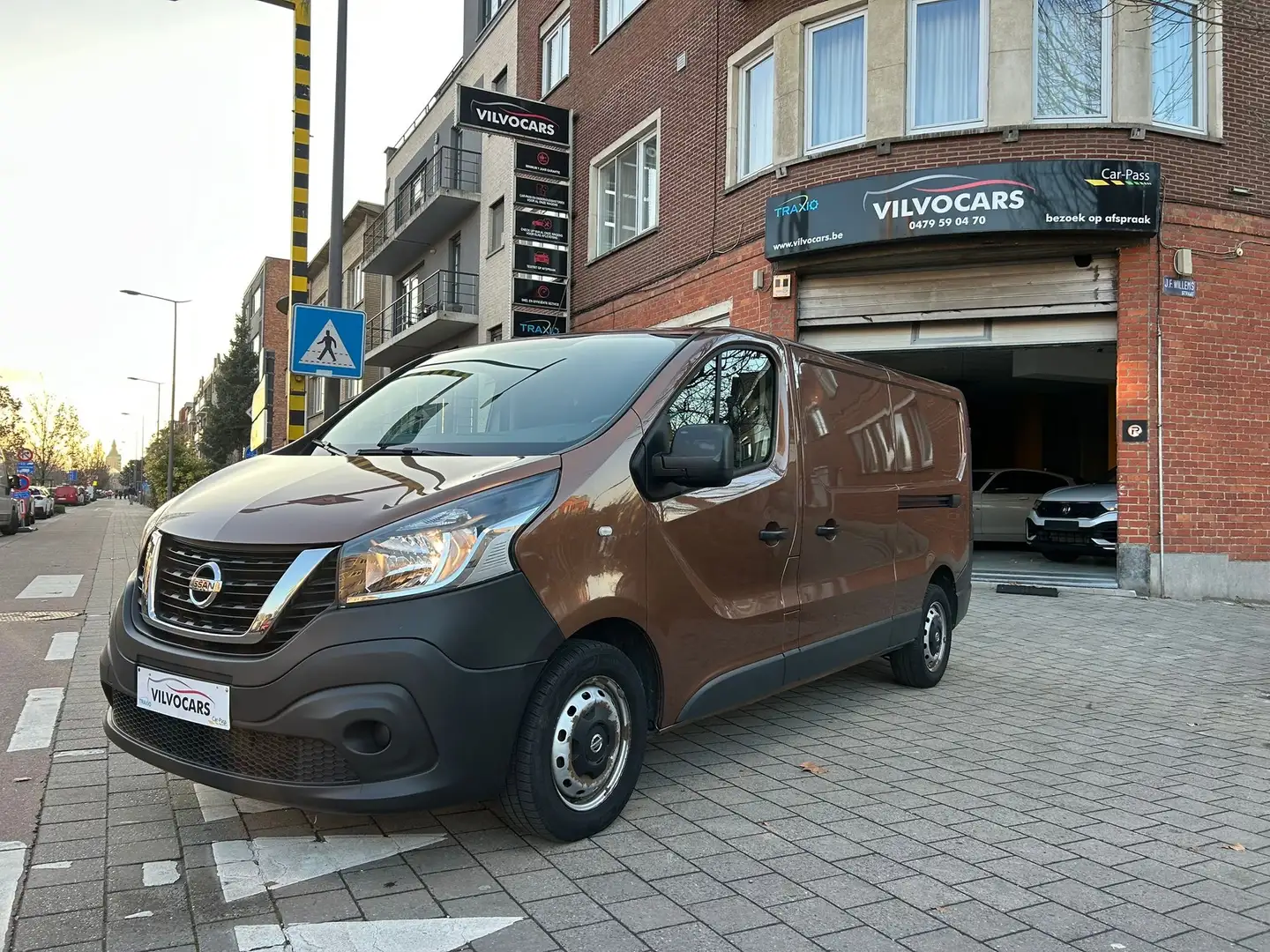 Nissan NV300 1.6 dCi L2h1 carnet Nissan! Brun - 1