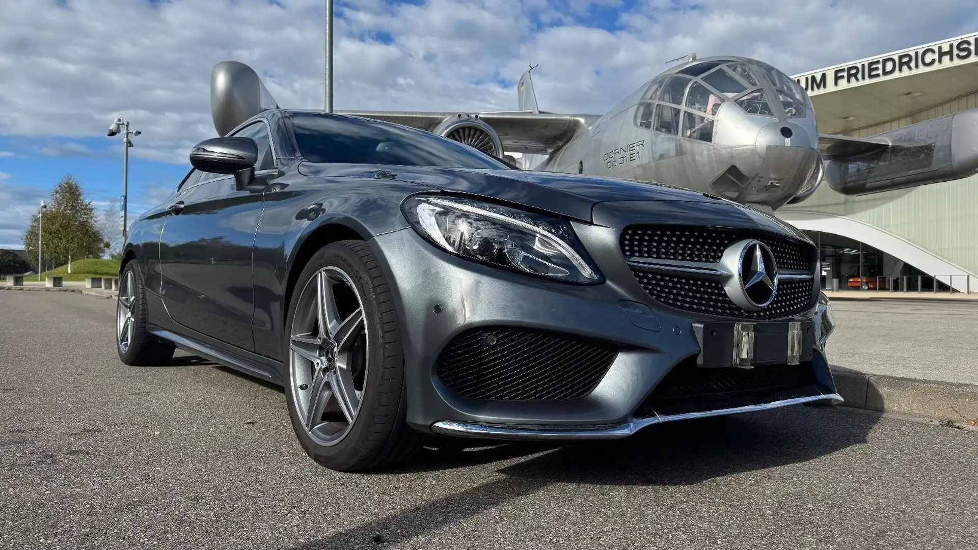 Mercedes-Benz C 200 Coupe AMG LED/NAVI/HAMMER OPTK Grau - 1