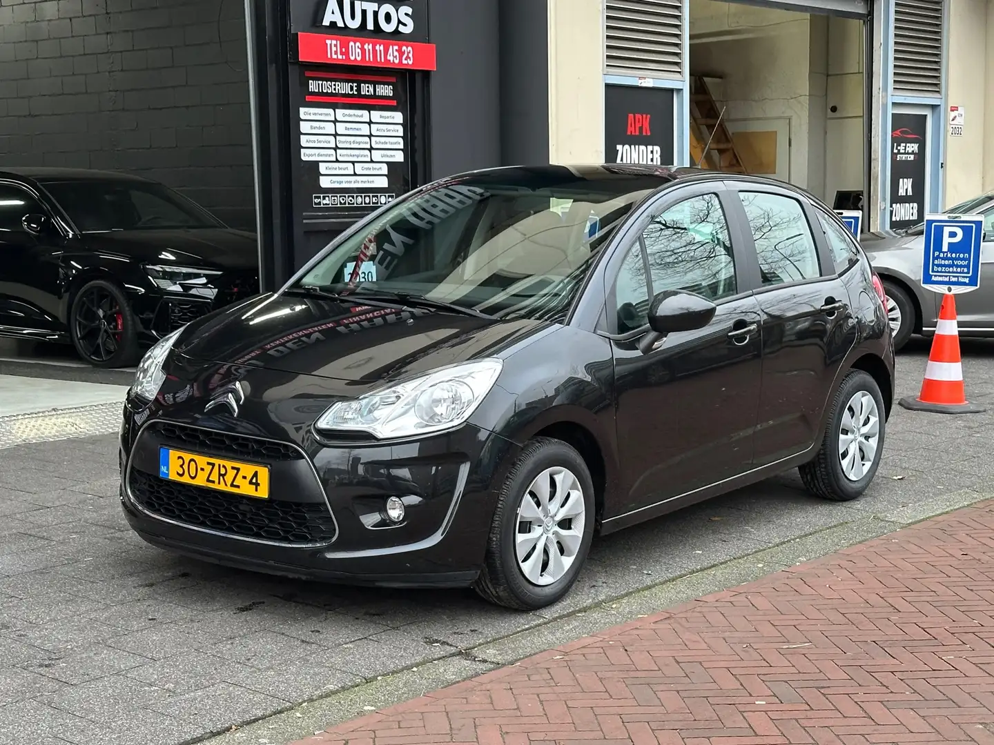 Citroen C3 1.4 Collection 5 Deurs Airco Schwarz - 1