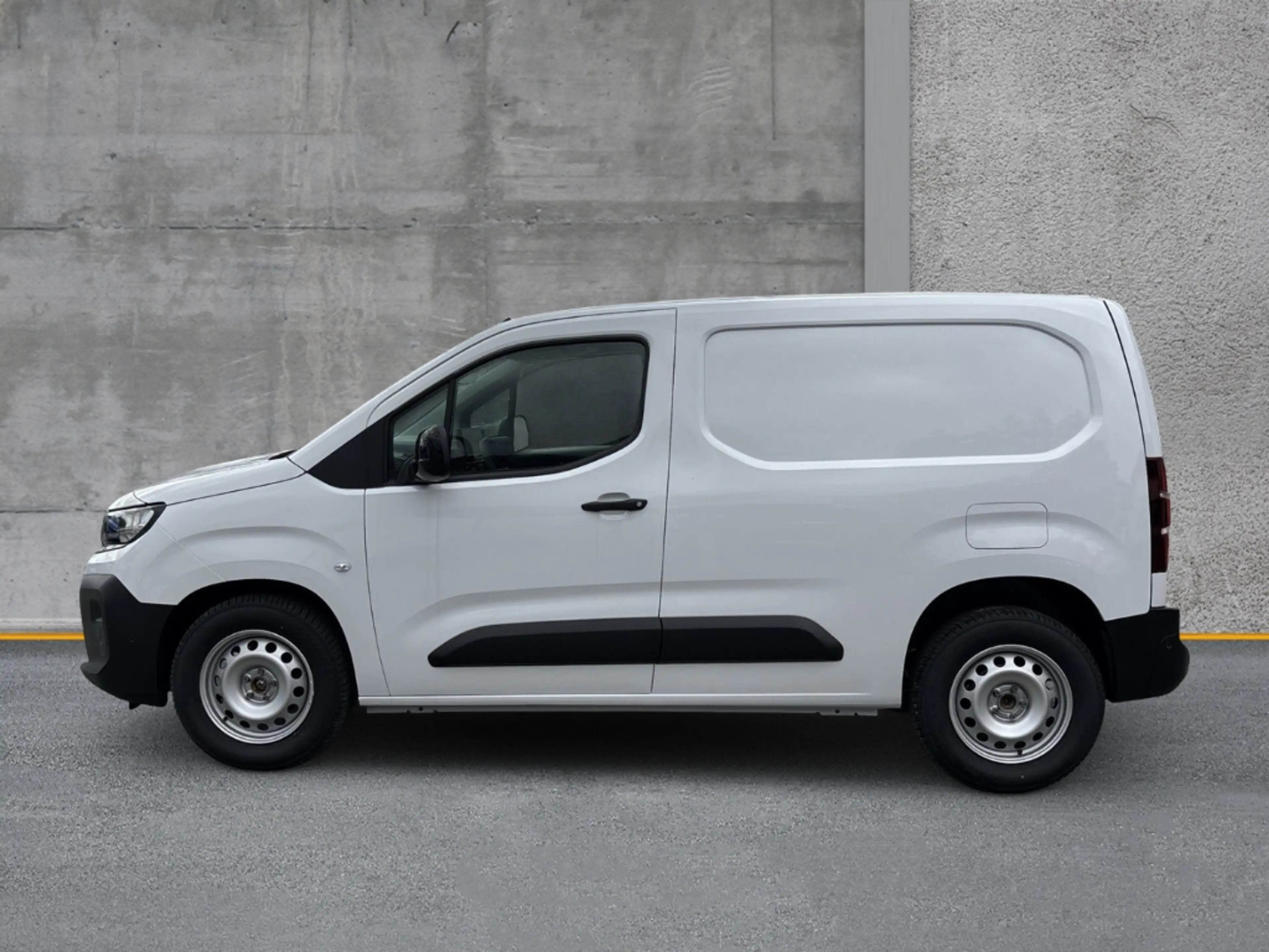 Opel Combo Cargo M 1.2 ,Navi,LED,Kamera,Allwetterreifen,PDC,T — photo 7