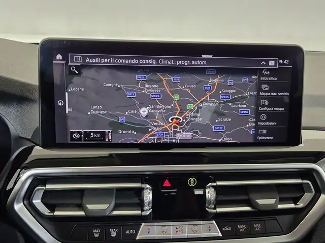 BMW X3 view 13