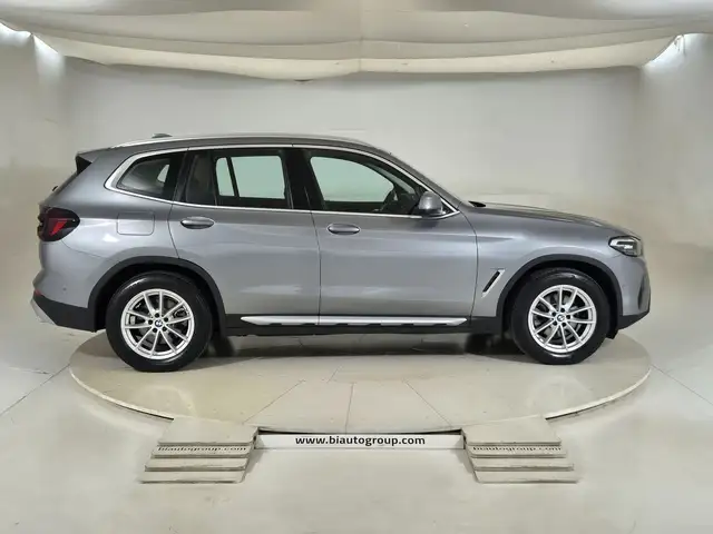 BMW X3 view 6
