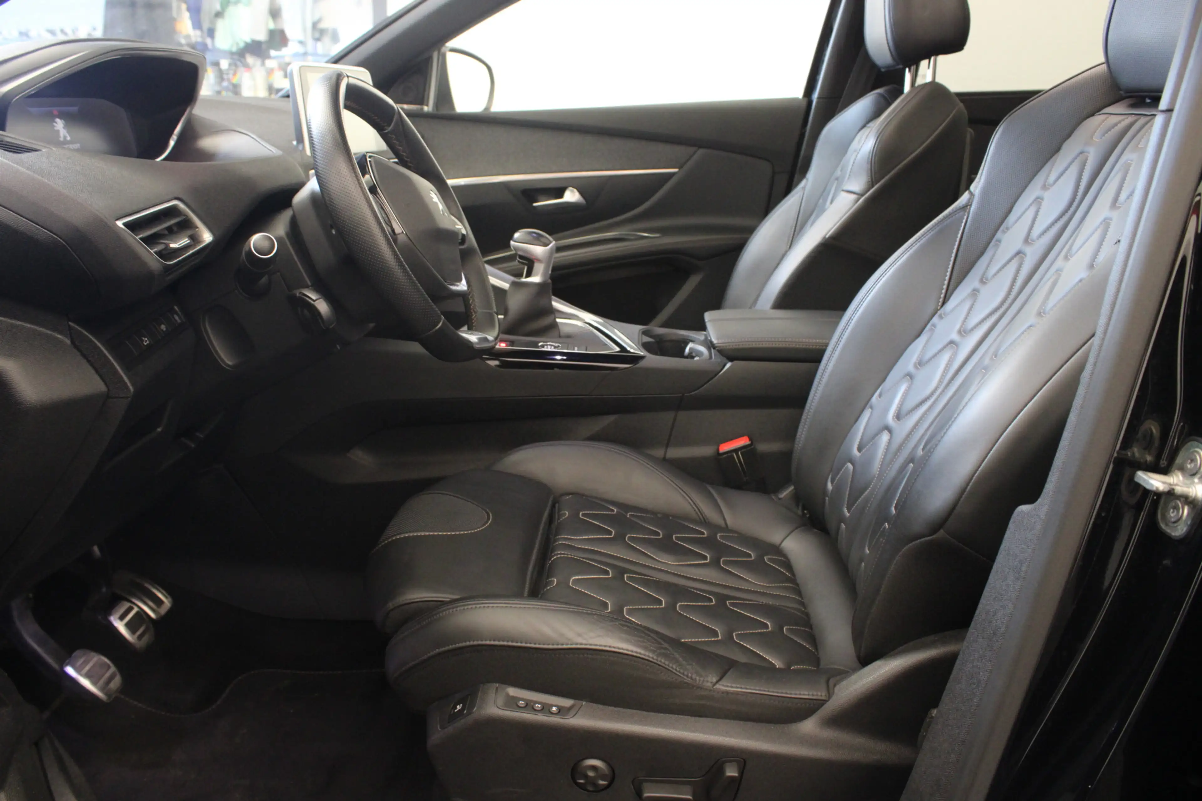 Peugeot 5008 1.2 PureTech GT-Line Avantage |Pano|Leder|Stoelver — photo 14