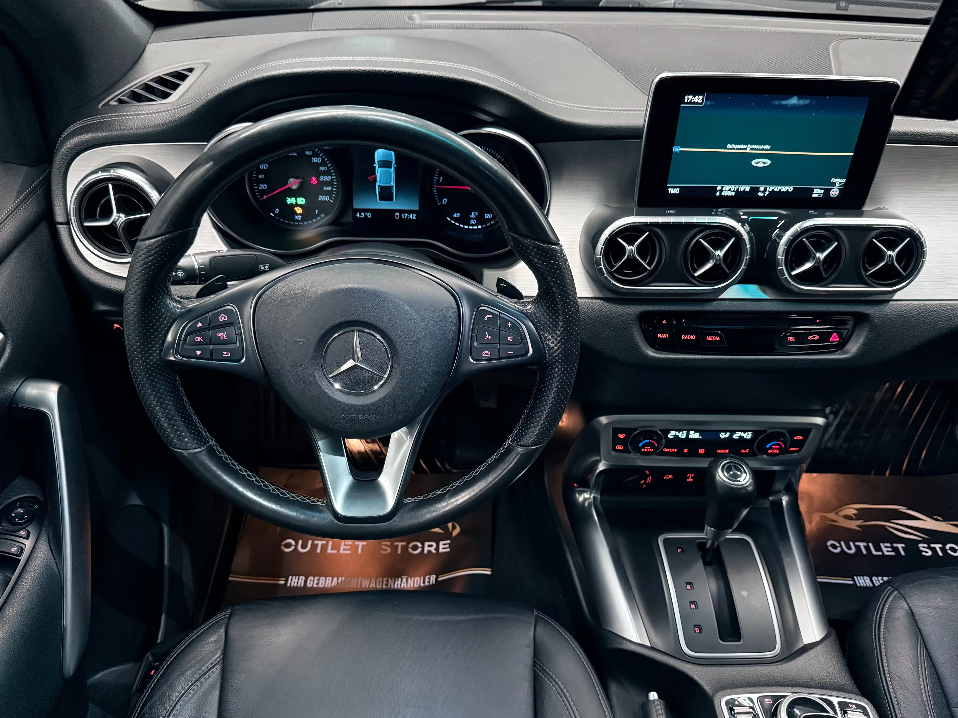 Mercedes-Benz X 350 d 4Matic Doppelkabine*Leder*Navi*AHK*Trittbrett* — photo 14