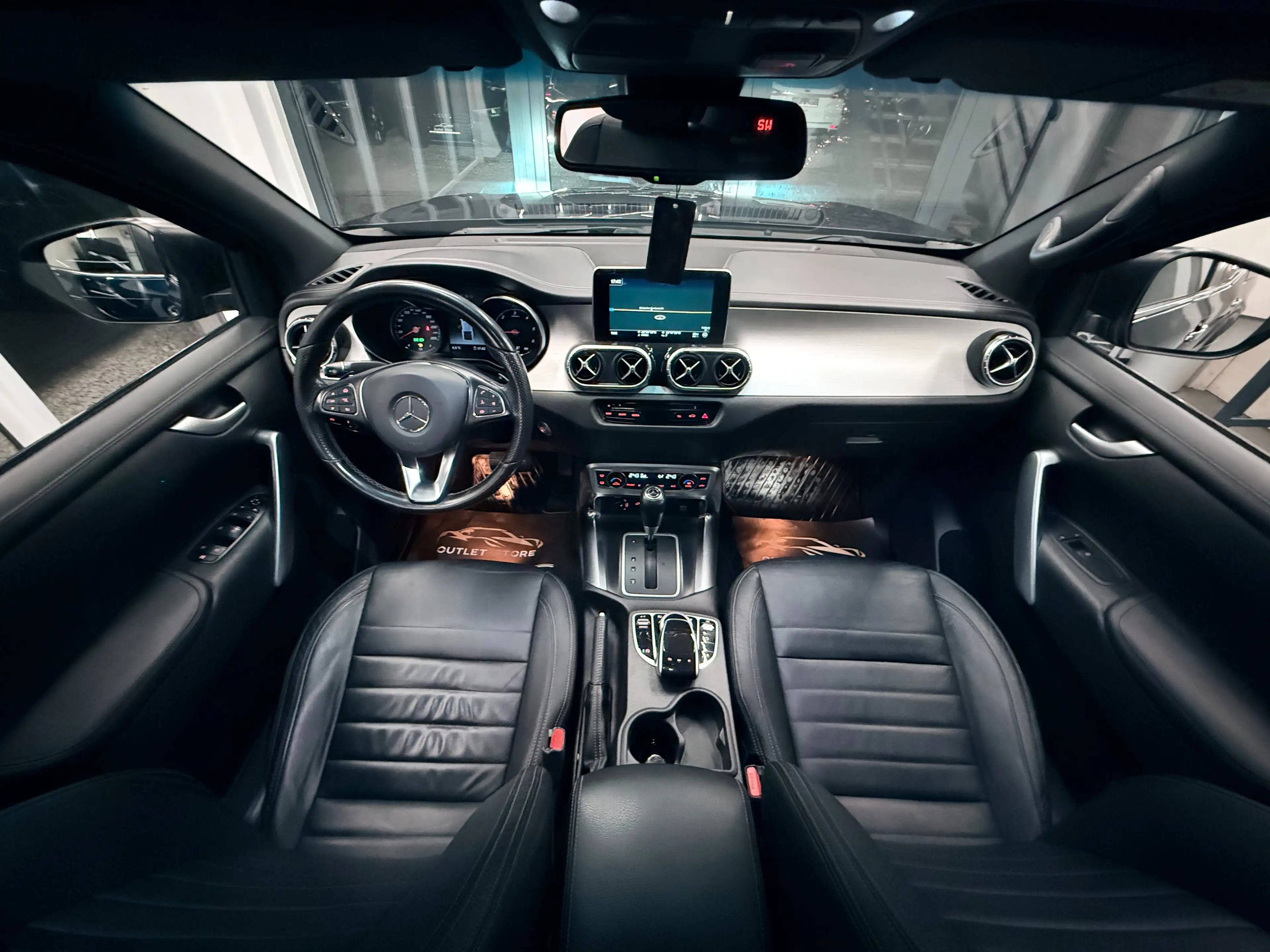 Mercedes-Benz X 350 d 4Matic Doppelkabine*Leder*Navi*AHK*Trittbrett* — photo 12