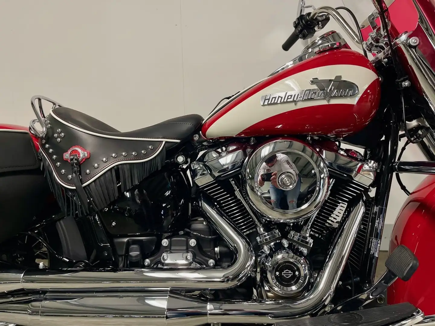 Harley-Davidson Hydra Glide SOFTAIL FLI REVIVAL Rouge - 2
