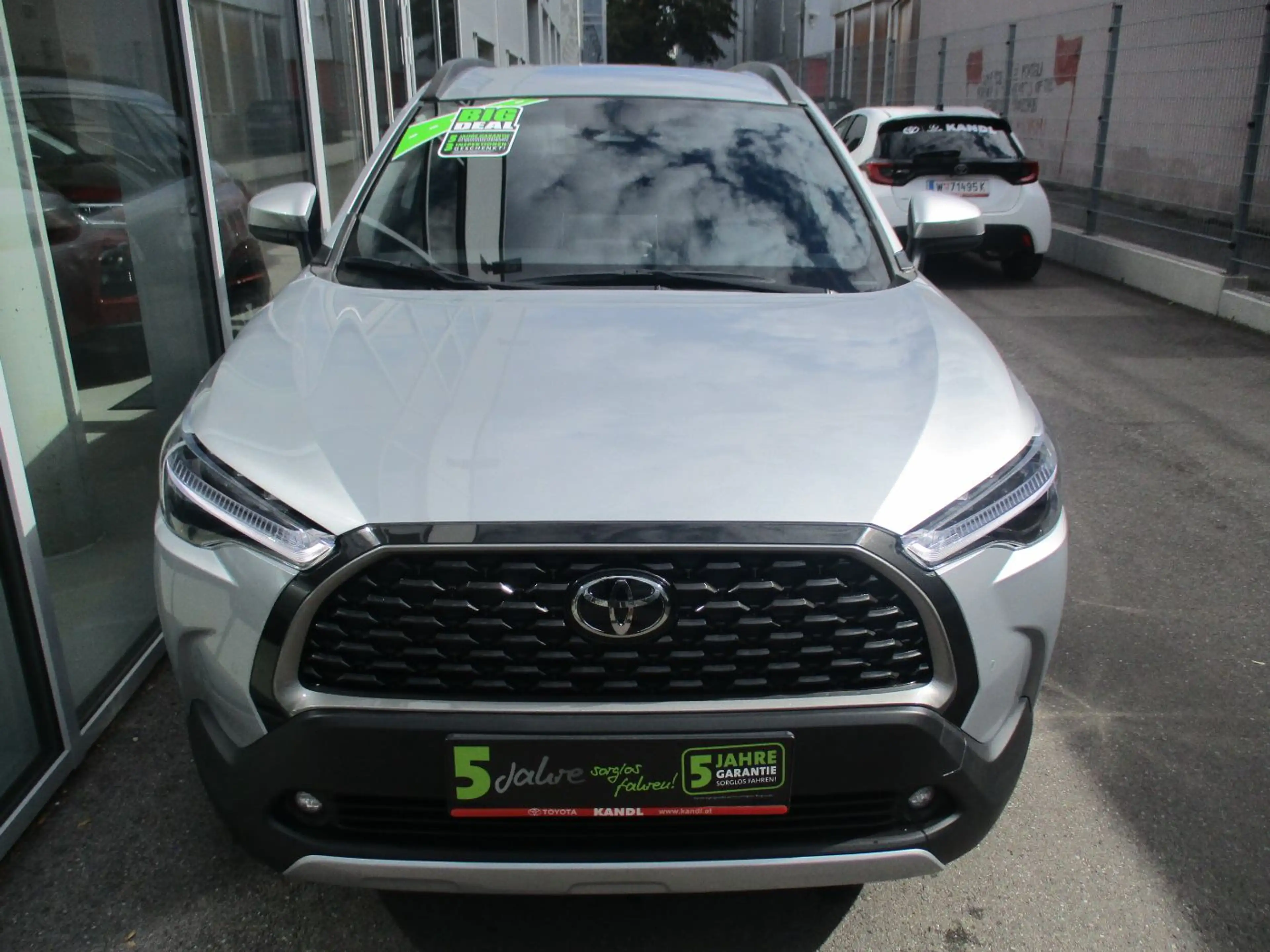 Toyota Corolla Cross 1.8 FWD Active Drive ACC+LED+Navi — photo 3