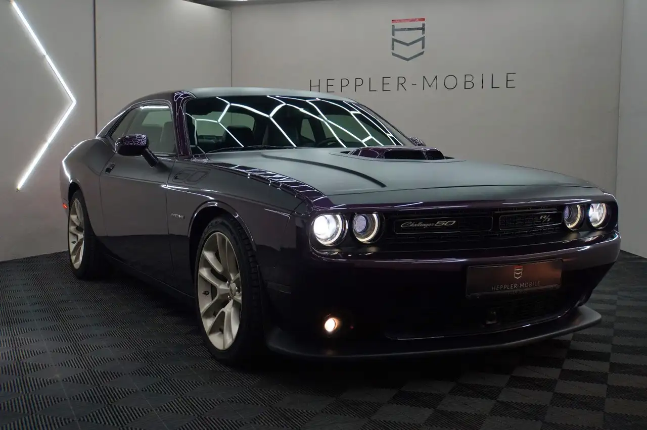Dodge Challenger