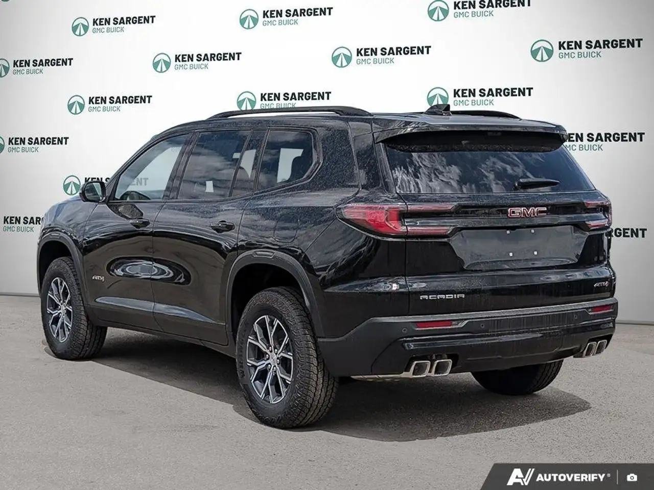 GMC Acadia photo GMC Acadia