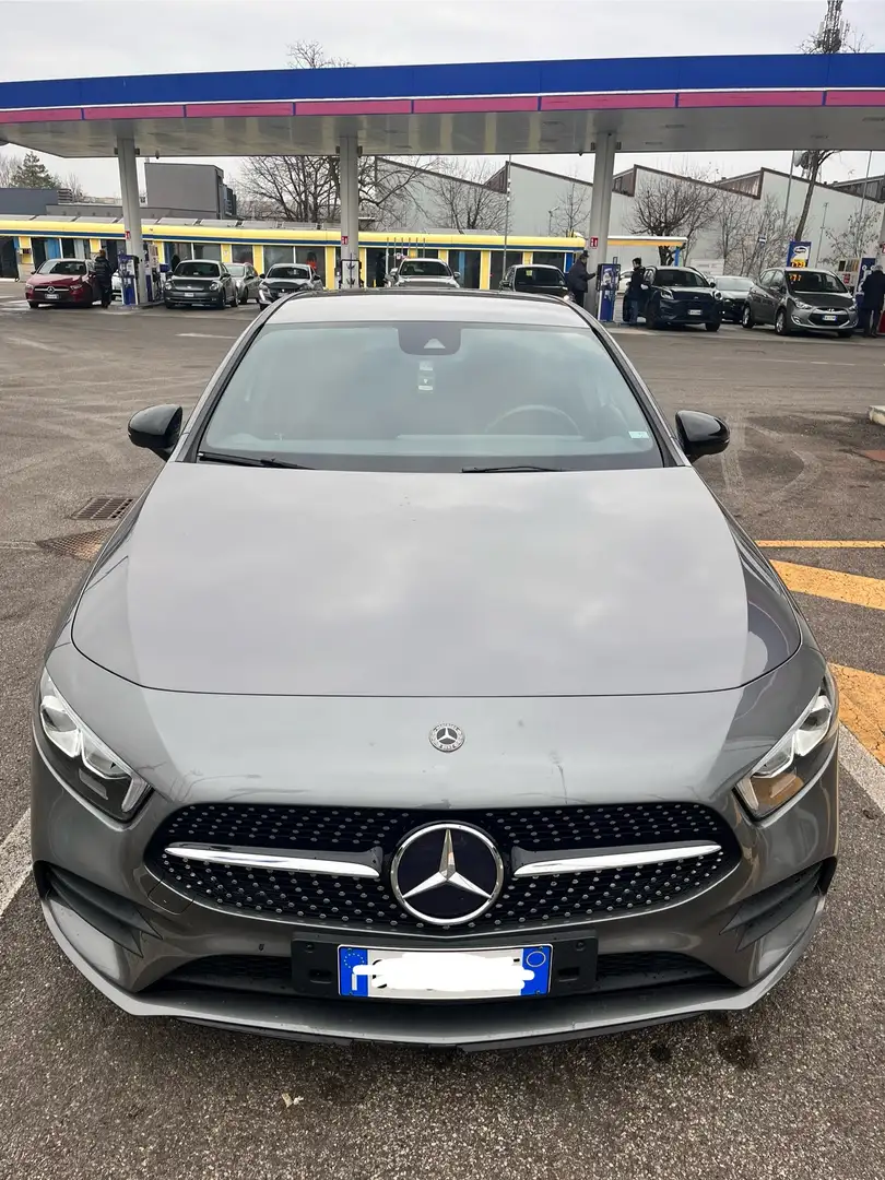 Mercedes-Benz A 180 premium AMG LINE PACK NIGHT - 1