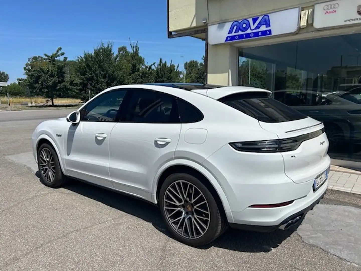Porsche Cayenne Coupe 3.0 e-hybrid tiptronic Wit - 2