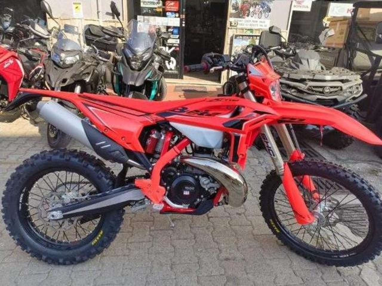 Beta RR 300 RR X-PRO 2T 300 MY 2026