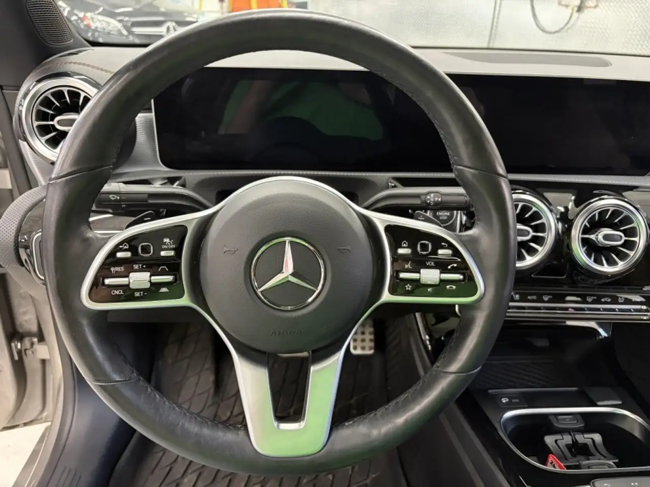 Mercedes-Benz CLA photo Mercedes-Benz CLA