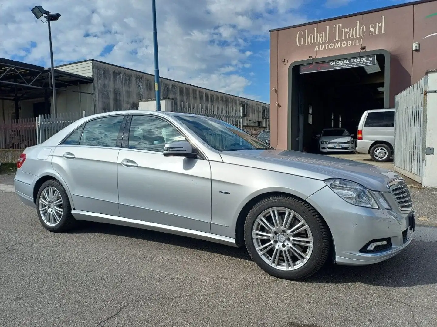 Mercedes-Benz E 350 CDI BlueEFFICIENCY Avantgarde Argento - 1