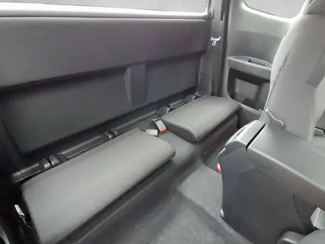 Isuzu D-Max D-MAX Space Cab LS 4WD Aut. Ansicht 17