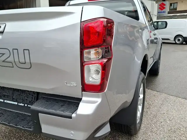 Isuzu D-Max D-MAX Space Cab LS 4WD Aut. Ansicht 21