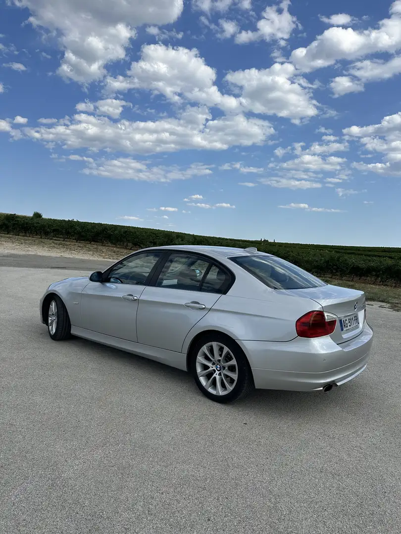 BMW 320 320d - 2