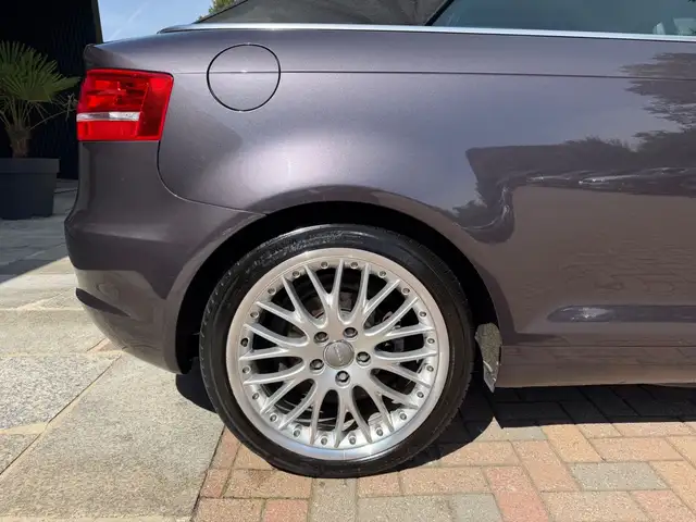 Audi A3 view 6