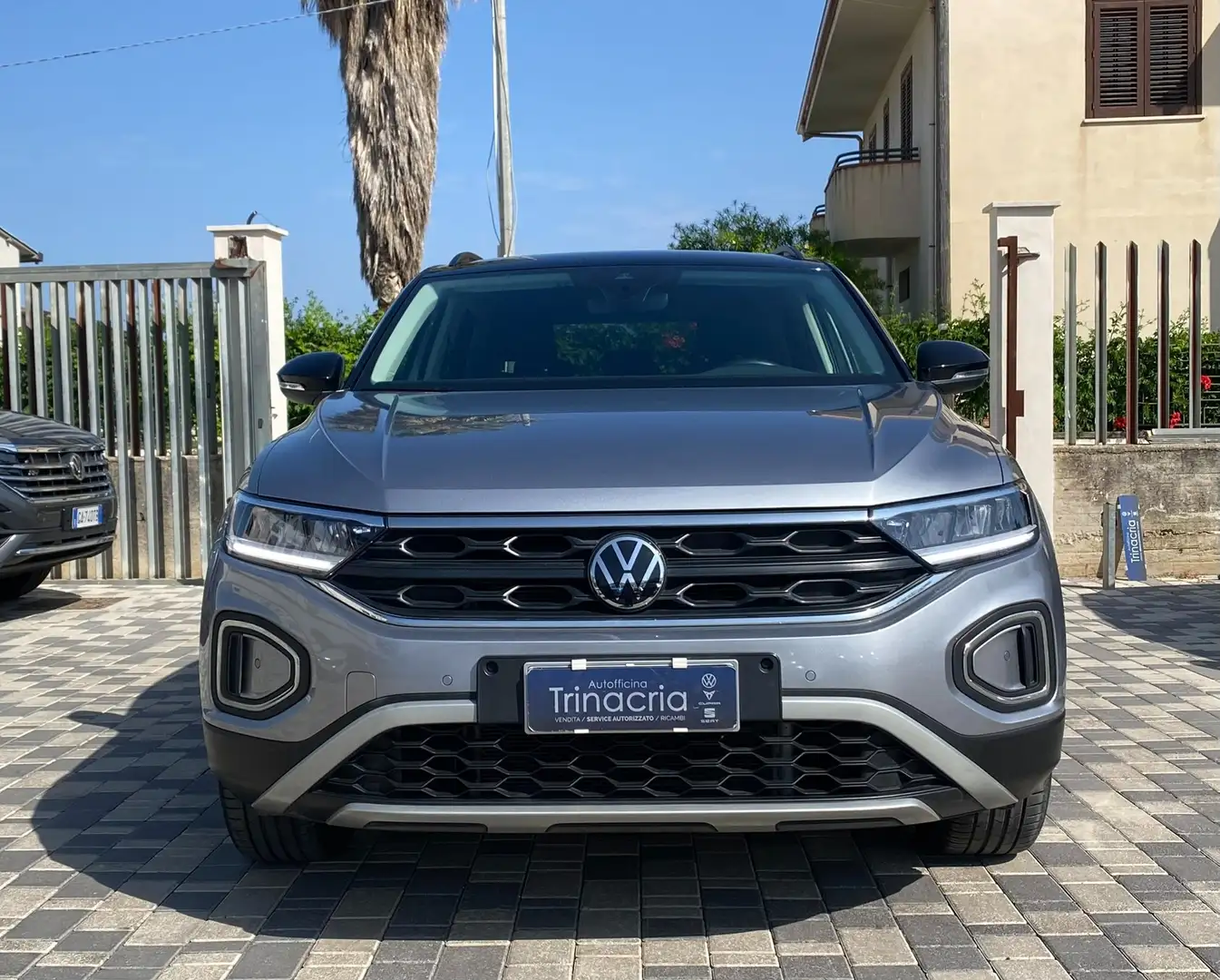 Volkswagen T-Roc Edition Plus 1.0 TSI 110CV Argent - 2