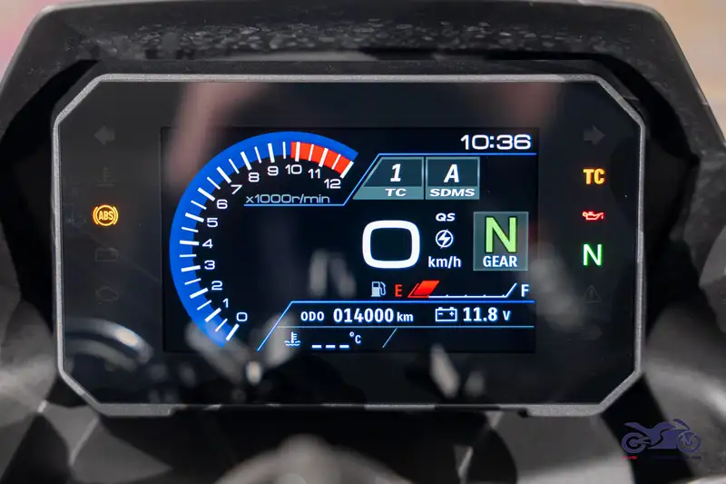 Suzuki GSX 8R - foto 6