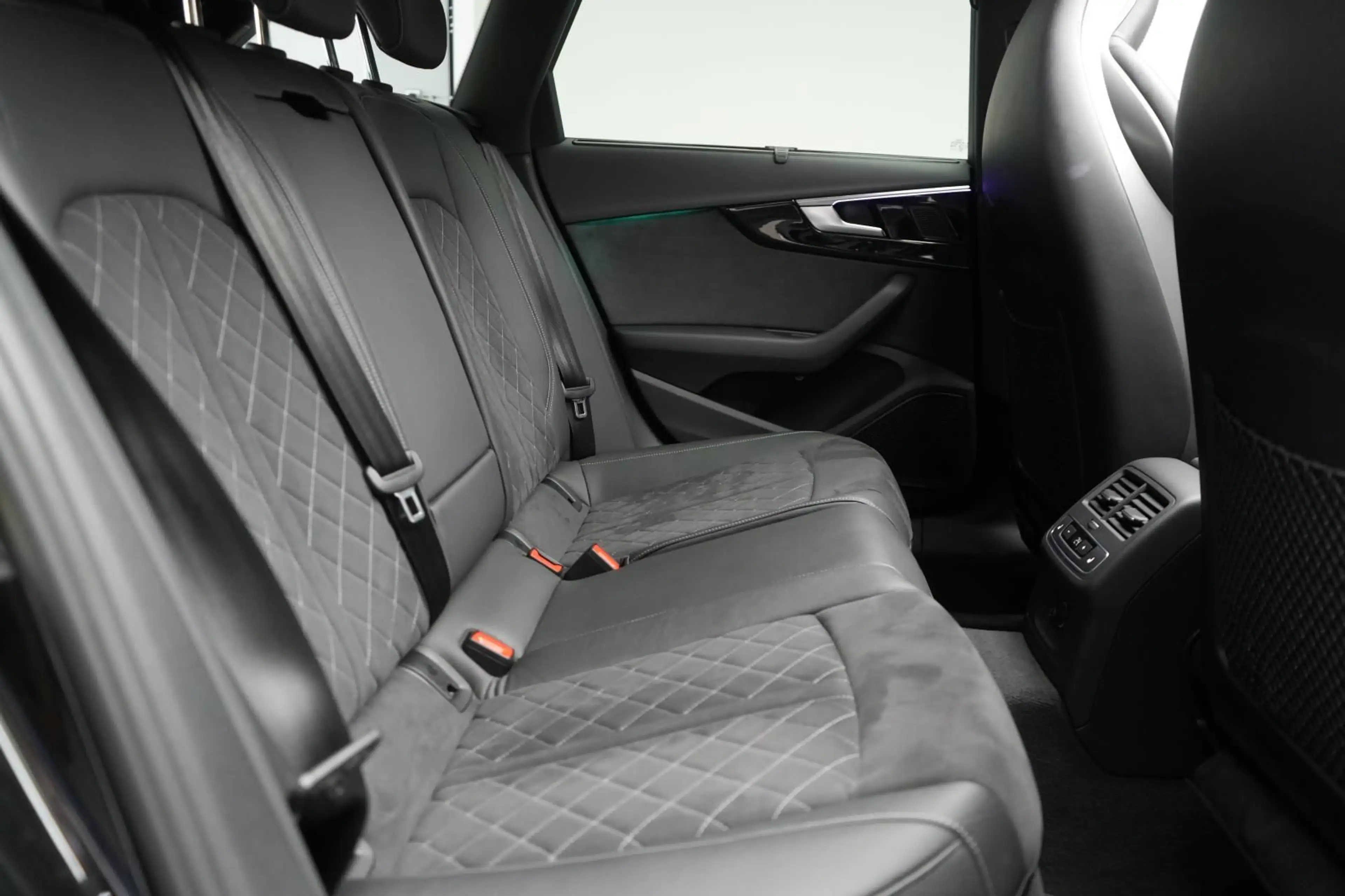 Audi A4 40 TDI quattro S-Line RS.Sitze/Pano/B&O/Kamer — photo 11