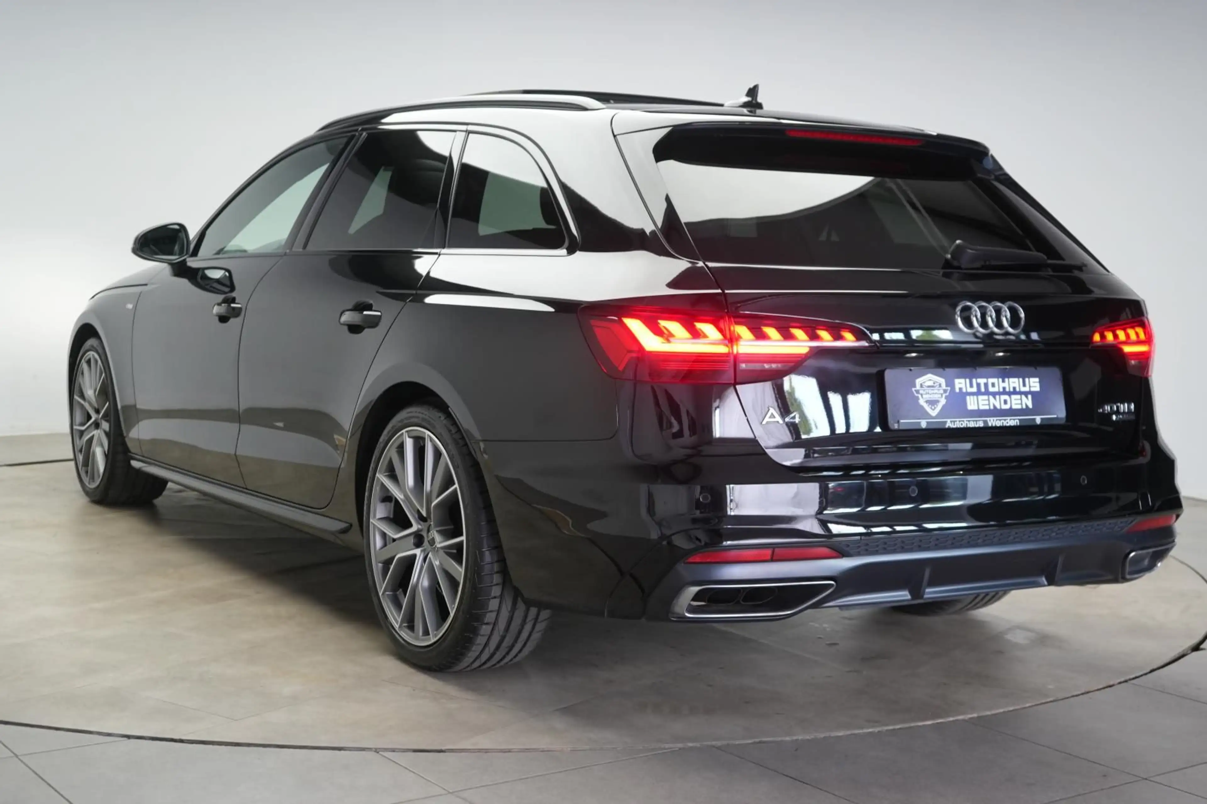 Audi A4 40 TDI quattro S-Line RS.Sitze/Pano/B&O/Kamer — photo 3