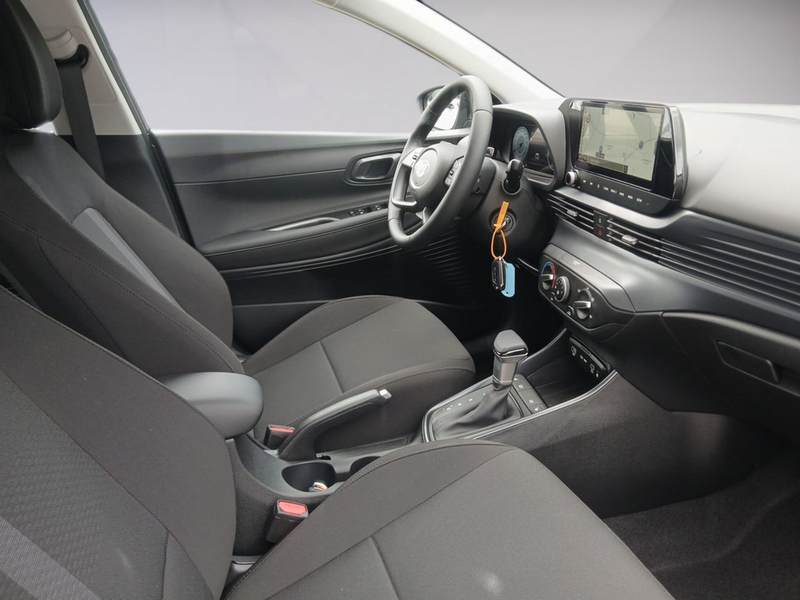 Hyundai i20 1.0 7G-DCT Trend KAMERA NAVI FACEL. LED — photo 15