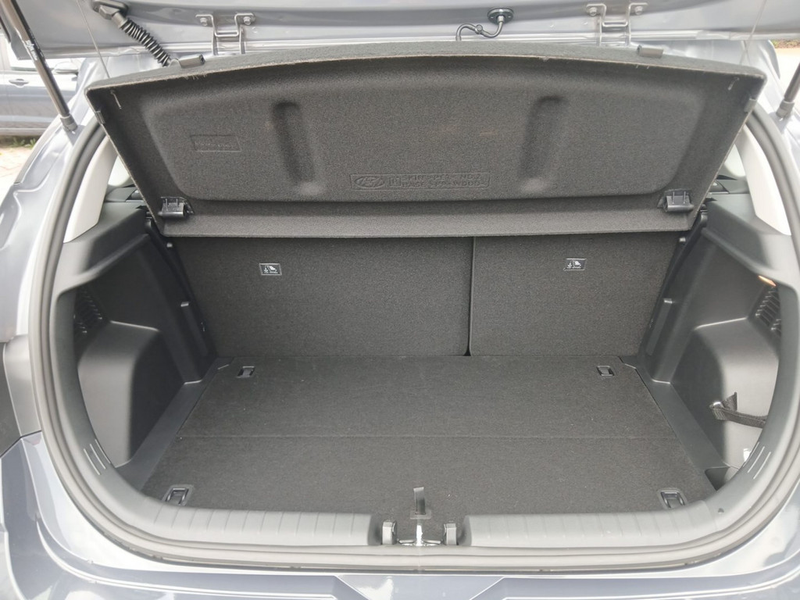 Hyundai i20 1.0 7G-DCT Trend KAMERA NAVI FACEL. LED — photo 13