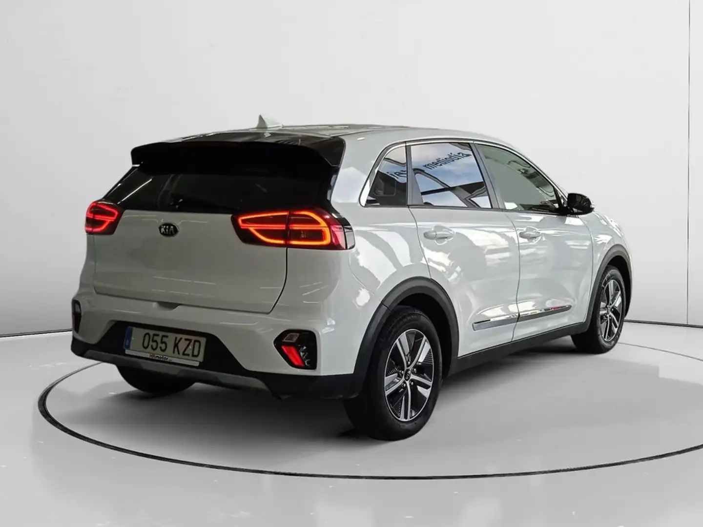 Kia Niro Concept Plug-In Hybrid Blanc - 2