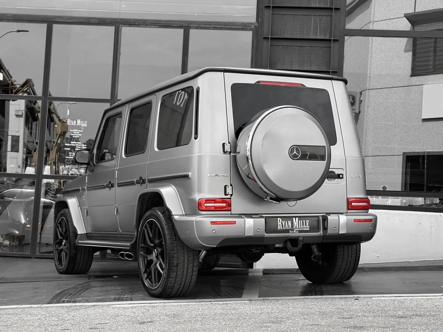 Mercedes-Benz G 63 AMG 4Matic 9G-Tronic Gris - 2