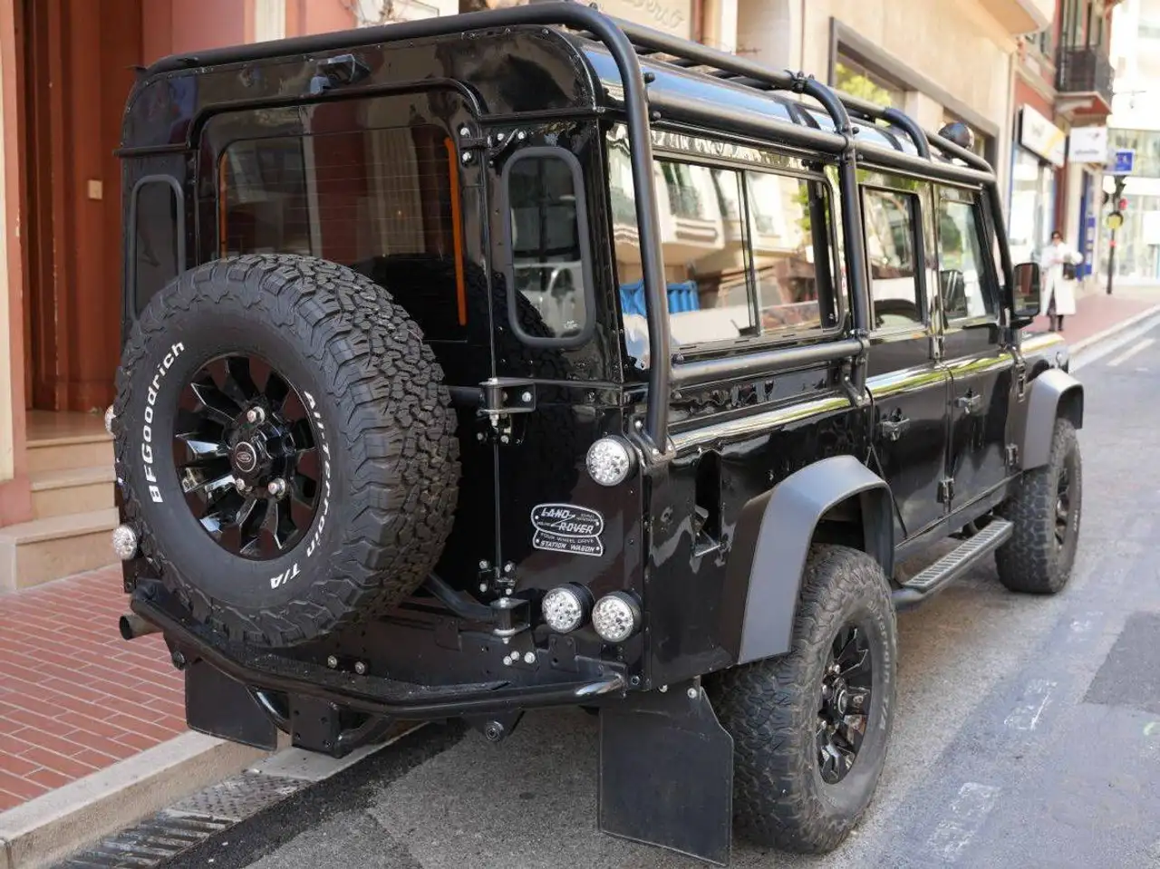 Land Rover Defender 110 station-wagon V8, foto 3