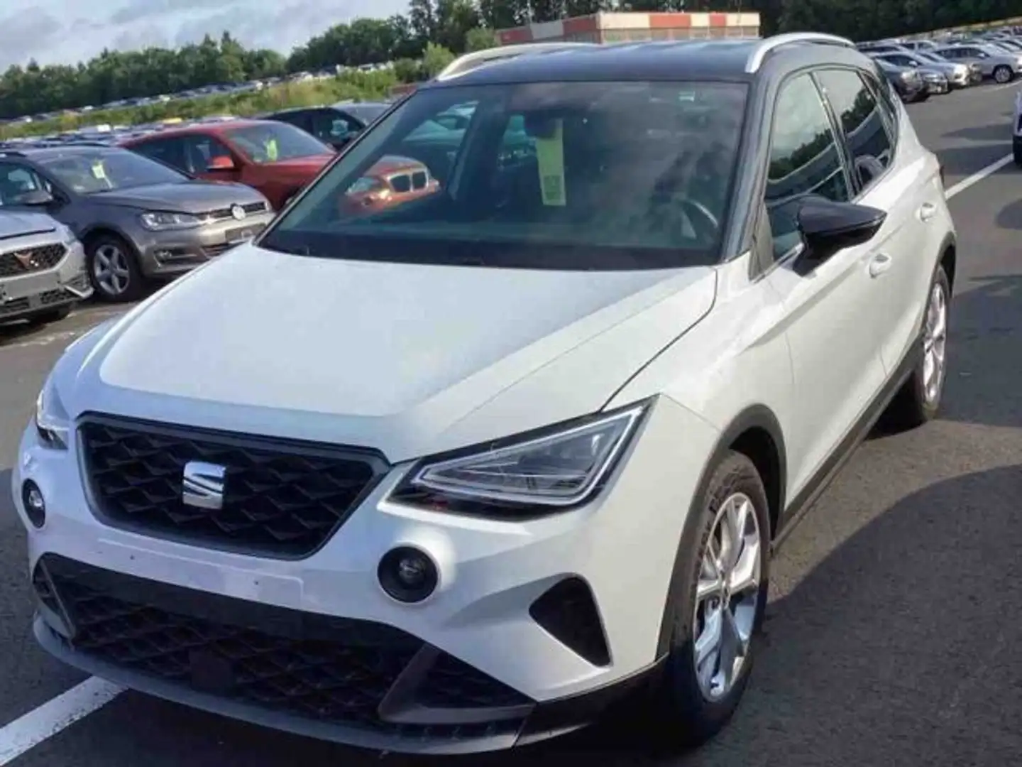 SEAT Arona 1.0 TSI FR Weiß - 1
