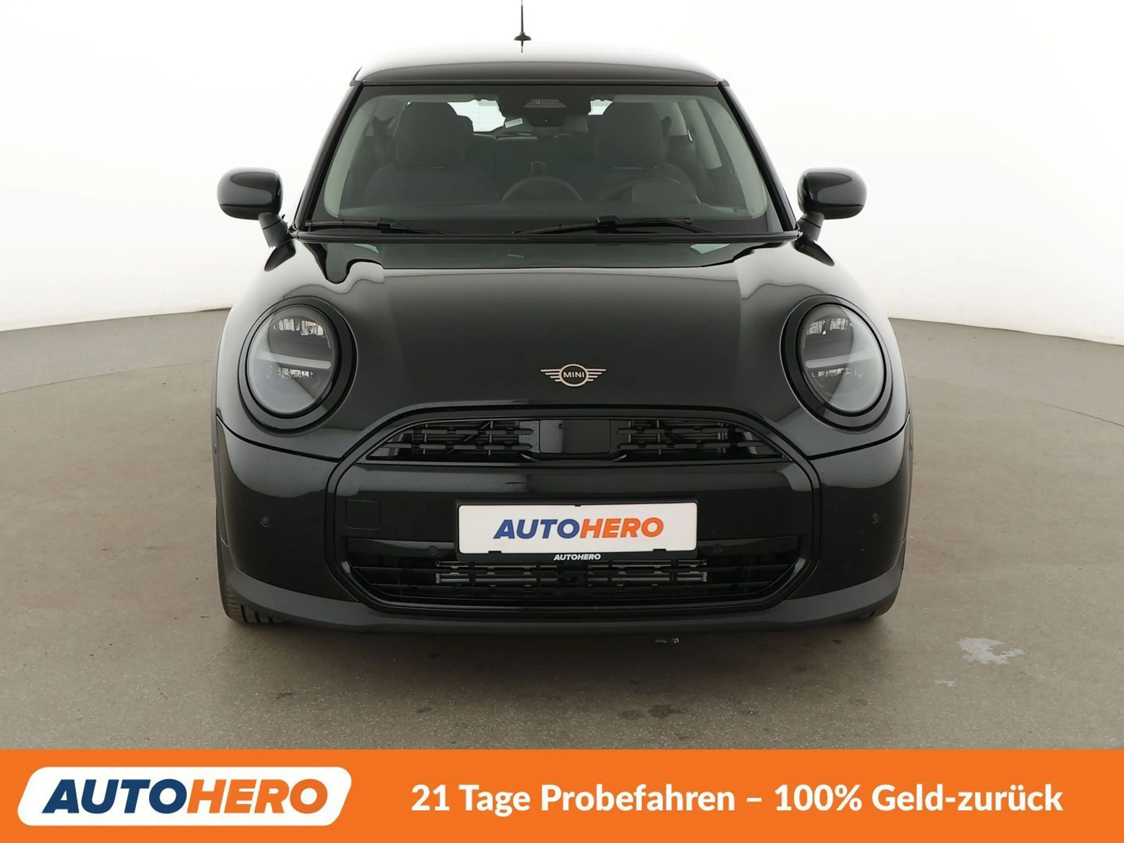 MINI Cooper Coupe Cooper C Essential Trim Aut.*NAVI*TEMPO*PDC* — photo 9