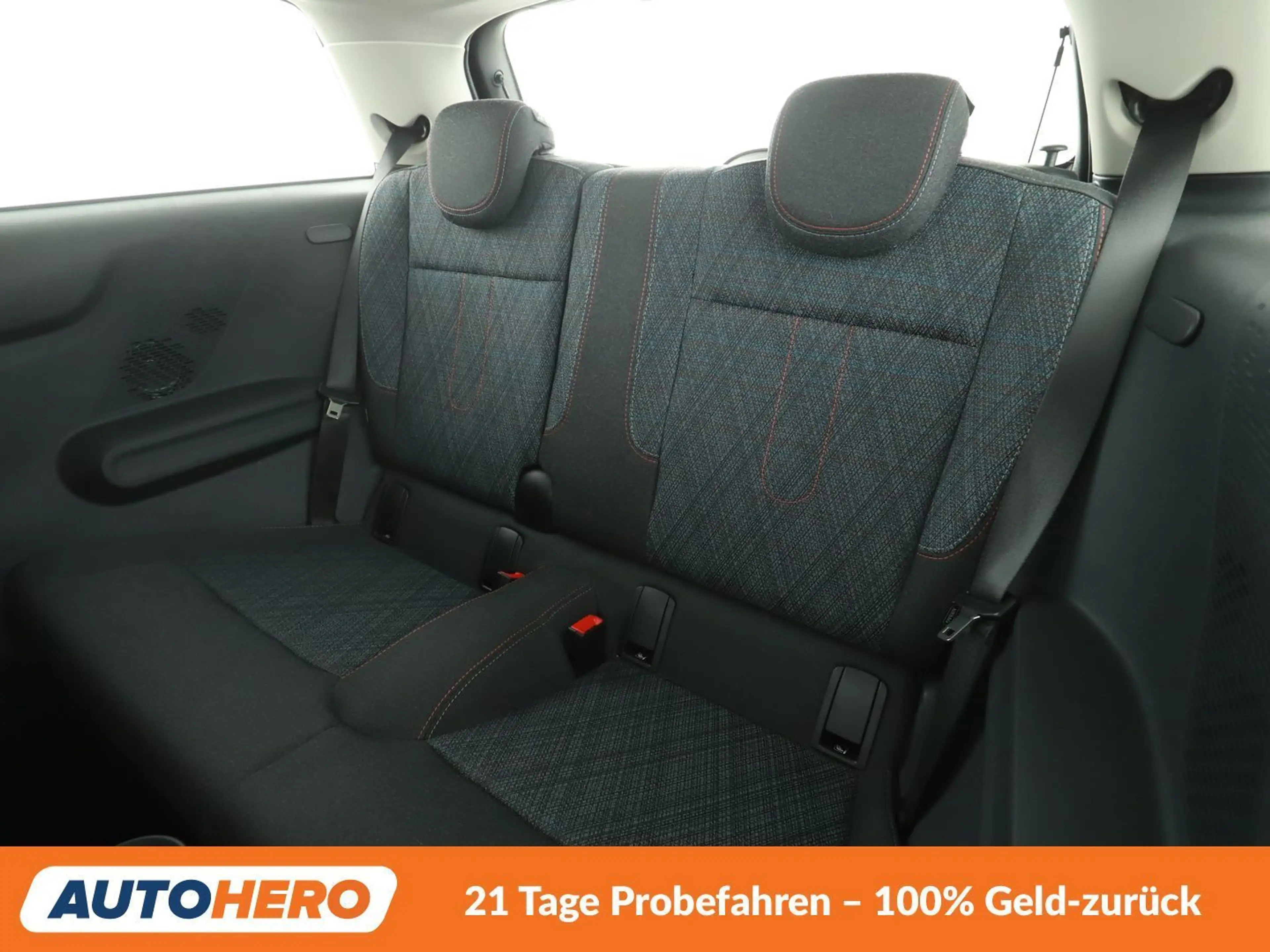 MINI Cooper Coupe Cooper C Essential Trim Aut.*NAVI*TEMPO*PDC* — photo 14